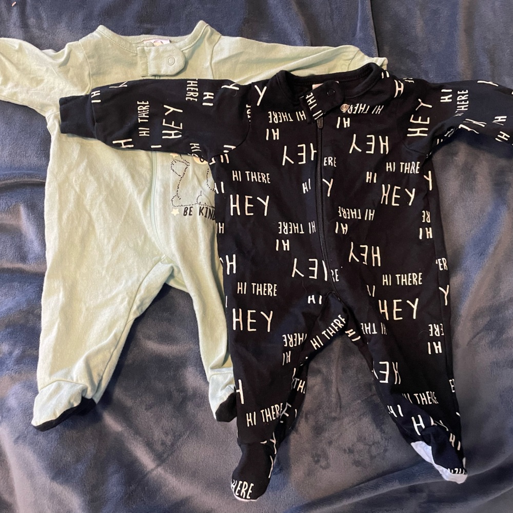 3 Gerber Premie Pajama/Sleepers-bears-gently worn once or twice